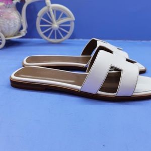 Hermes Oran white sandal